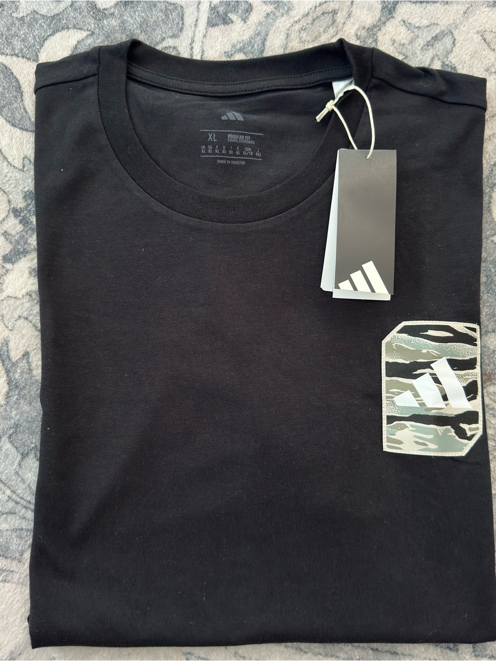 Adidas NWT Men’s Black Crew Neck Graphic T-Shirt Size XL